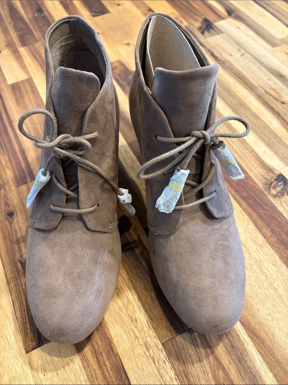 Dr. Scholl's Tan Suede Lace-Up Wedge Ankle Boots